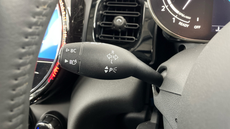 MINI Hatchback 1.5 Cooper Classic Premium 5dr Auto Petrol Hatchback